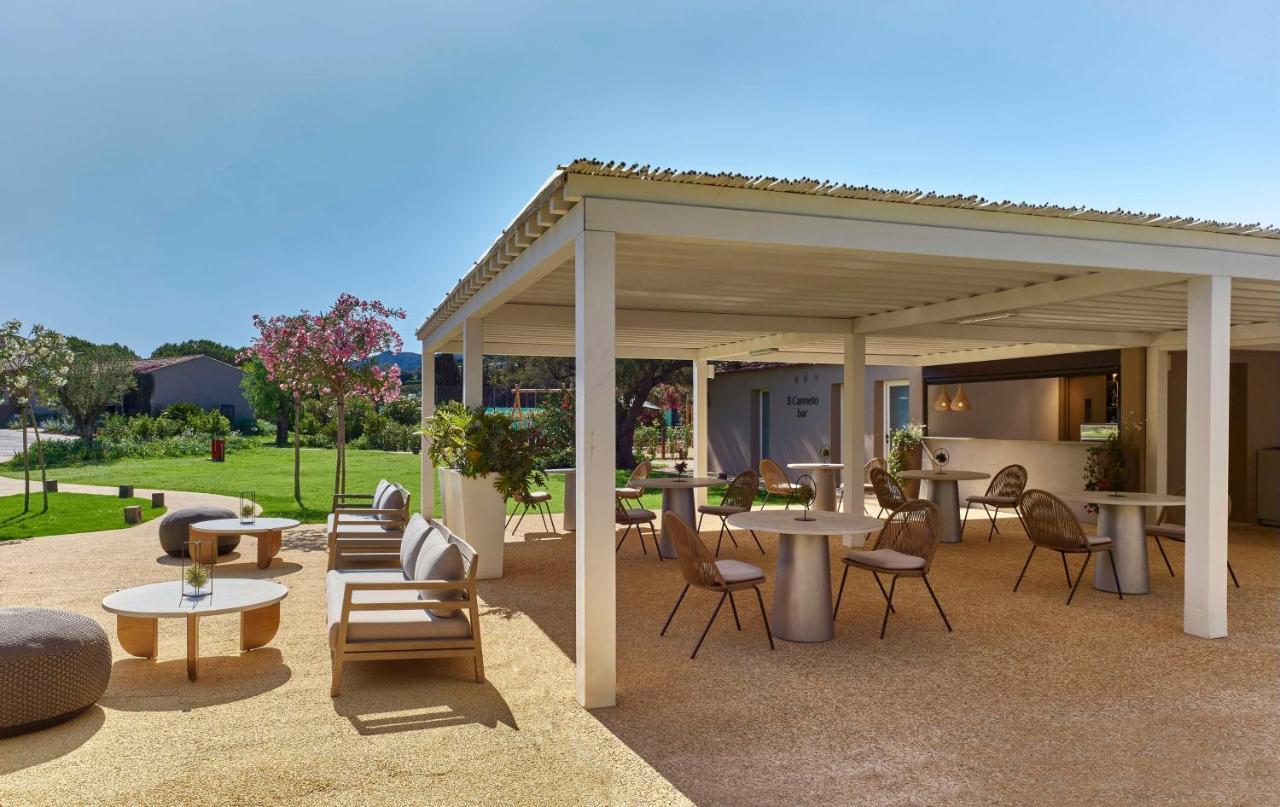 Baia Di Chia Resort Sardinia, Curio Collection By Hilton 외부 사진