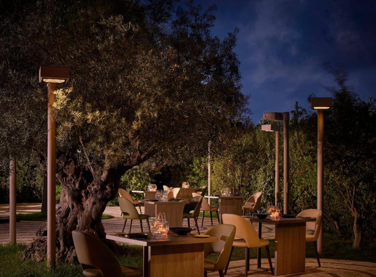 Baia Di Chia Resort Sardinia, Curio Collection By Hilton 외부 사진
