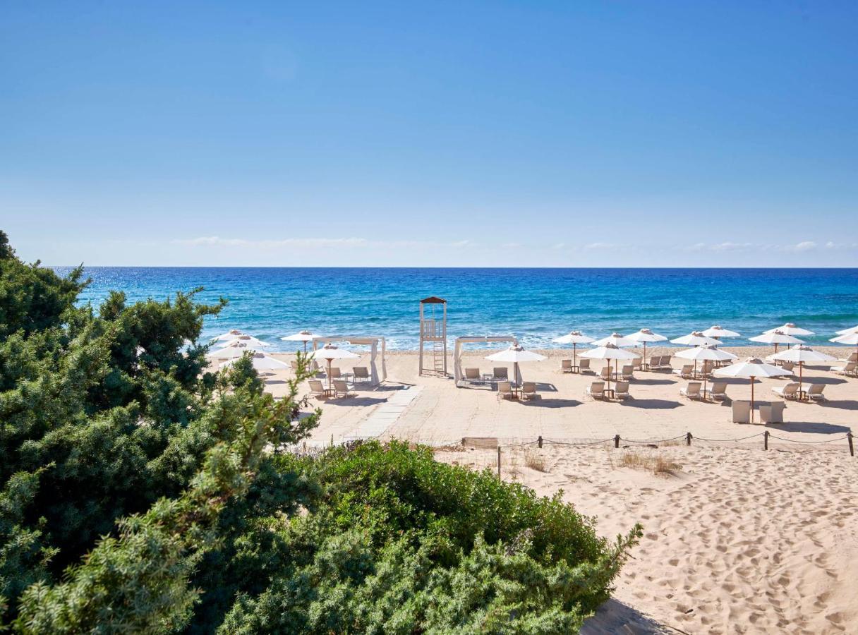 Baia Di Chia Resort Sardinia, Curio Collection By Hilton 외부 사진